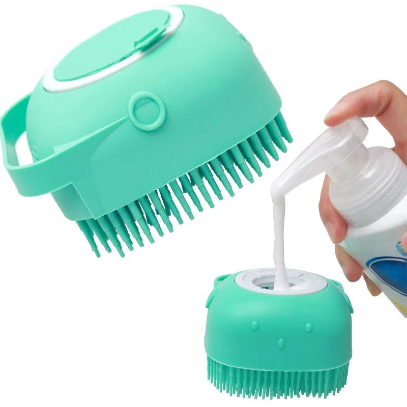 Brosse nettoyante avec réservoir